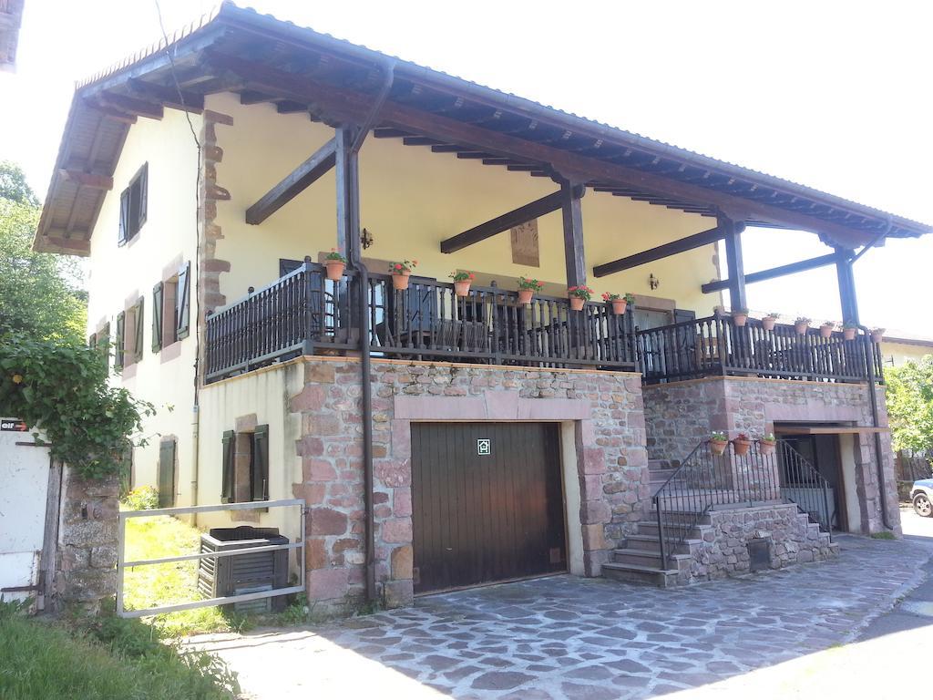 Casa Rural Larraldea *